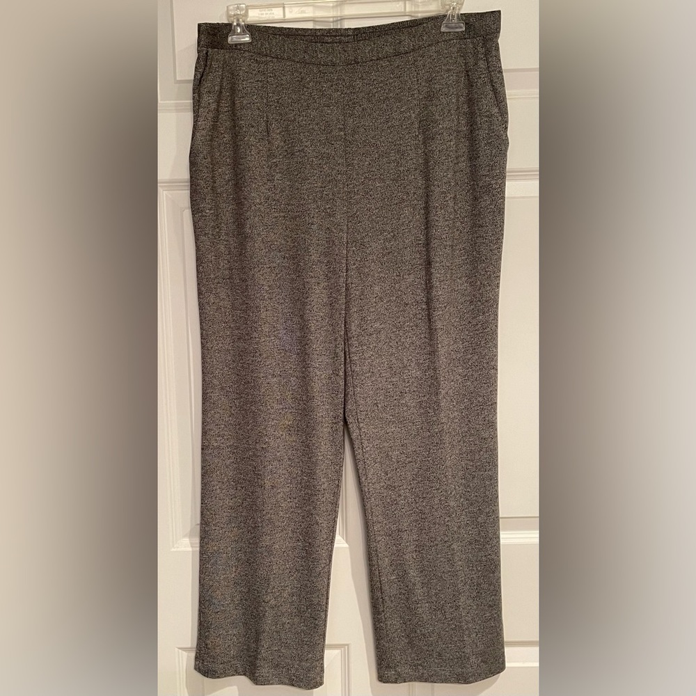 Alfred Dunner Woman Size 16W Pull On Pants